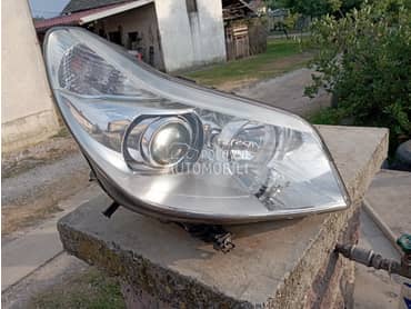 Staklo desnog fara za Citroen C5