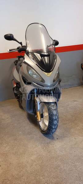 Malaguti medison 400
