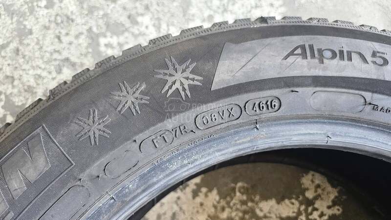 Michelin 205/60 R15 Zimska