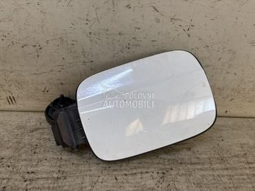 POKLOPAC REZERVOARA za Audi A4