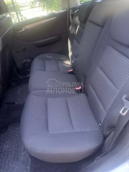 Mercedes Benz B 180 BlueEFFICIENCY