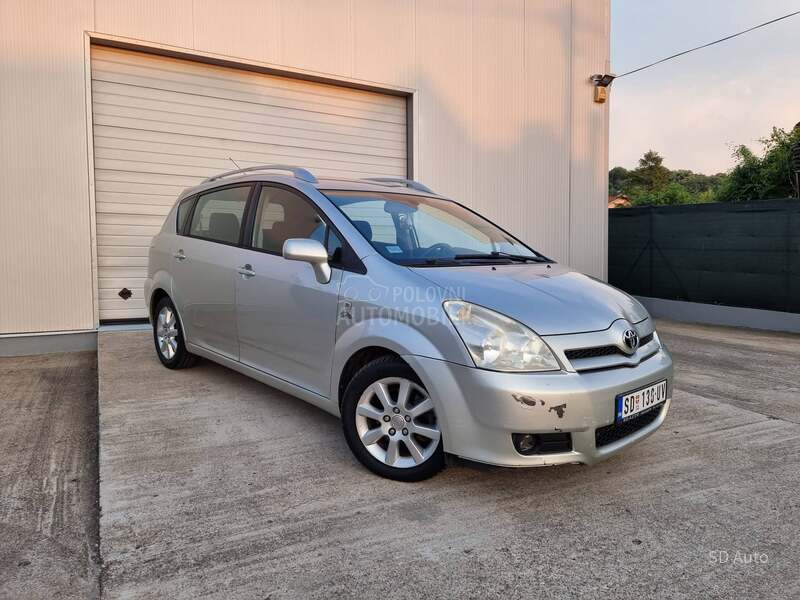 Toyota Corolla Verso 2.2 d4d