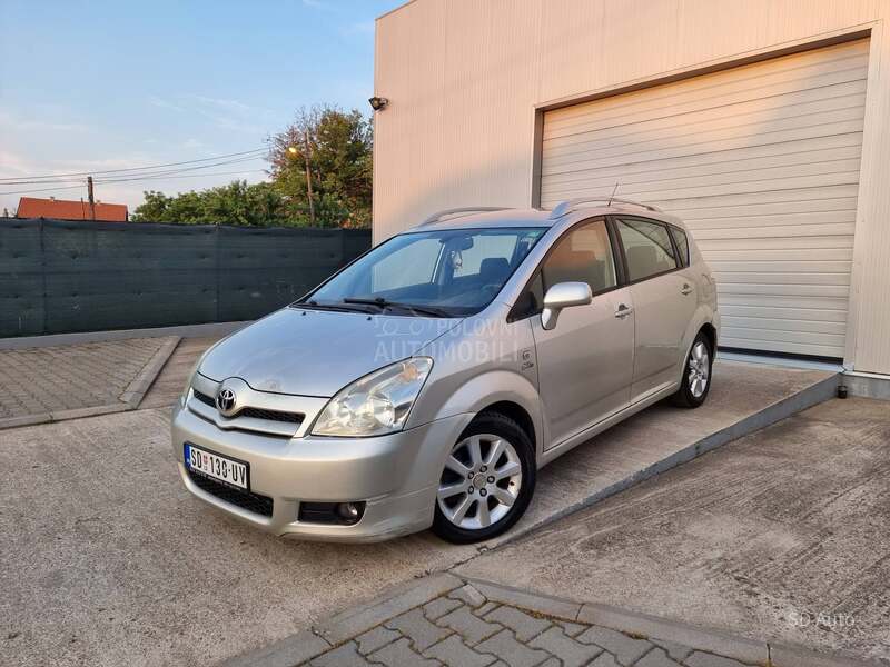 Toyota Corolla Verso 2.2 d4d
