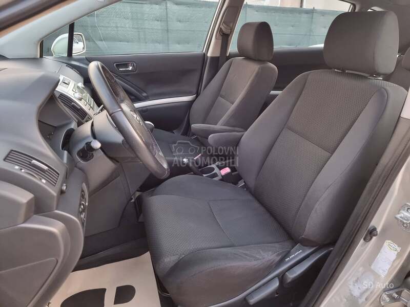 Toyota Corolla Verso 2.2 d4d