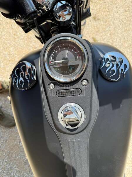 Harley Davidson Dyna Street Bob
