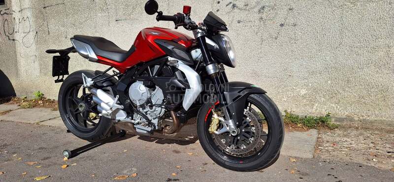 MV Agusta F800 R BRUTALE