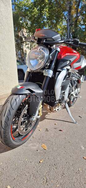 MV Agusta F800 R BRUTALE
