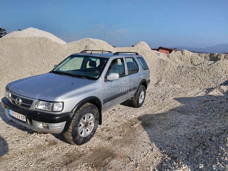 Opel Frontera 