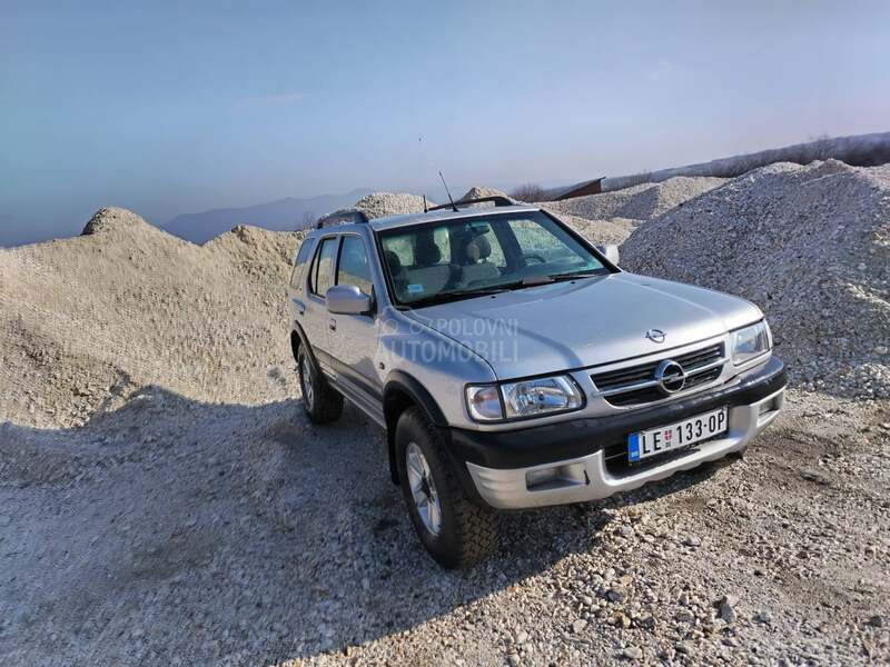 Opel Frontera 