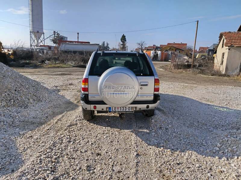 Opel Frontera 