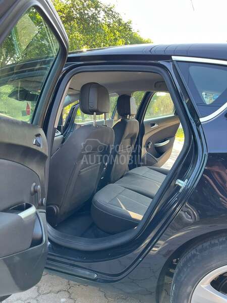 Opel Astra J 1.4b TURBO