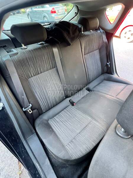 Opel Astra J 