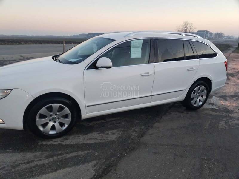 Škoda Superb 