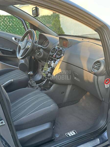 Opel Corsa D 1.3CDTI Ful oprema