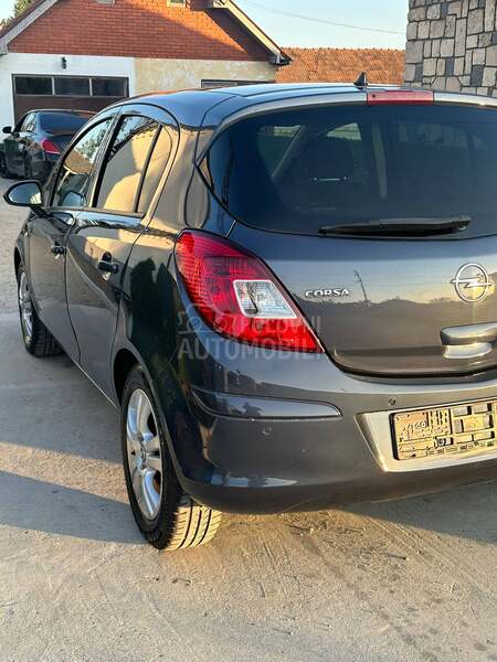 Opel Corsa D 1.3CDTI Ful oprema