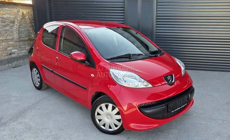 Peugeot 107 1.0b a.utomatic t.op