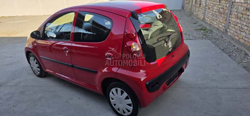 Peugeot 107 1.0b a.utomatic t.op