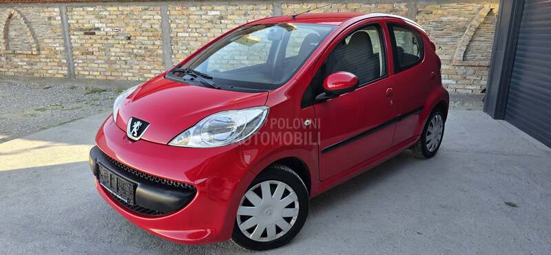 Peugeot 107 1.0b a.utomatic t.op