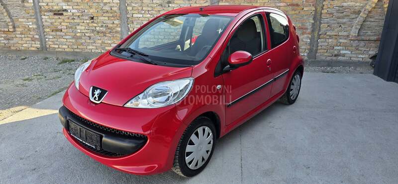 Peugeot 107 1.0b a.utomatic t.op