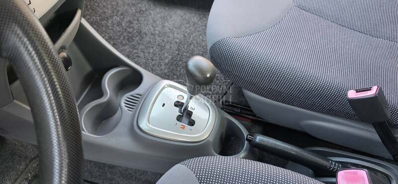 Peugeot 107 1.0b a.utomatic t.op