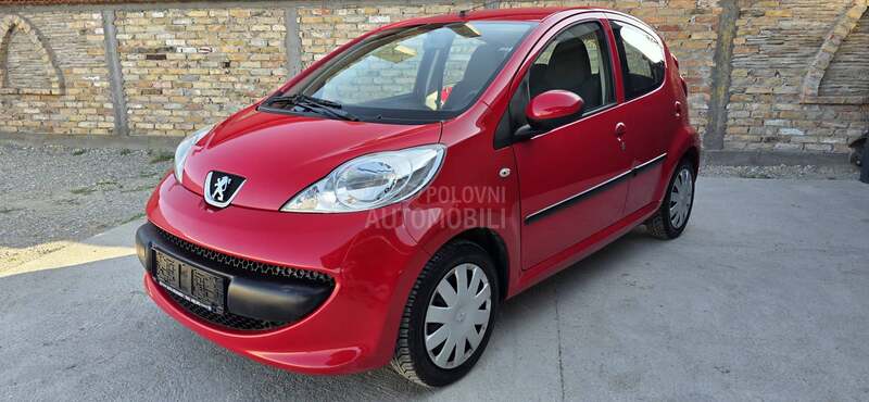 Peugeot 107 1.0b a.utomatic t.op