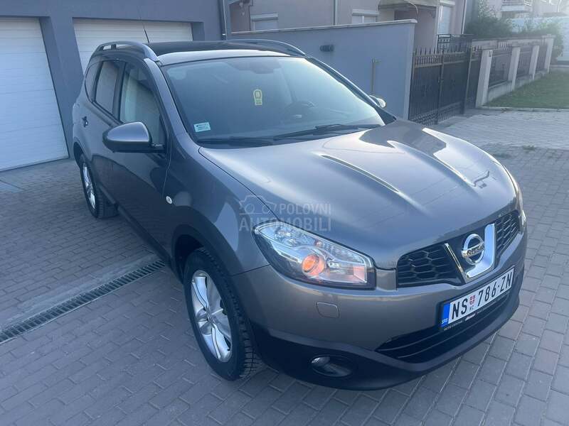 Nissan Qashqai + 2 2.0dCi/7 SEDIŠTA