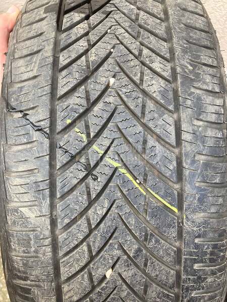 Tracmax 205/50 R17 Sve sezone