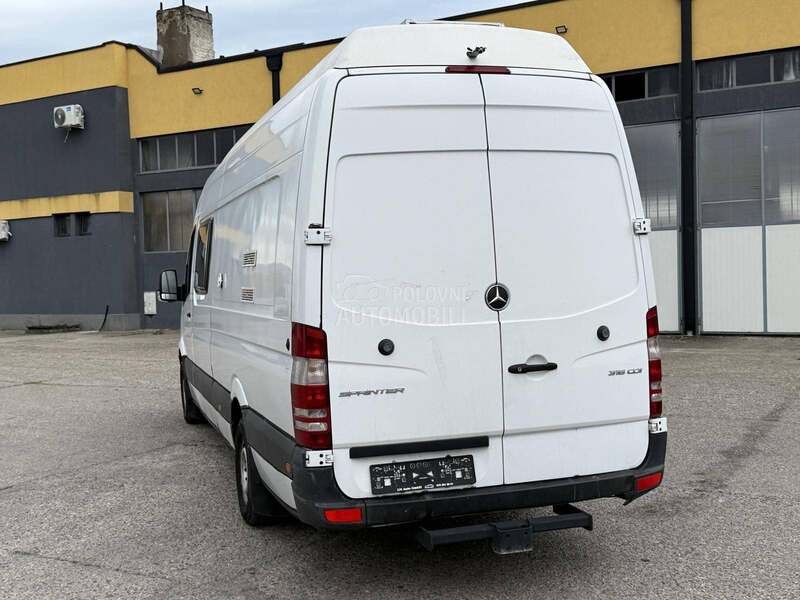 Mercedes Benz Sprinter