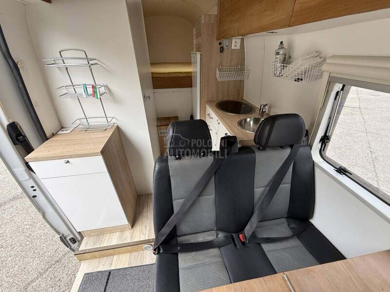 Mercedes Benz Sprinter