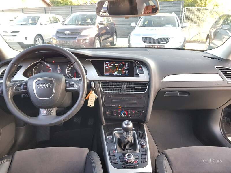 Audi A4 2.0 TDI S LINE