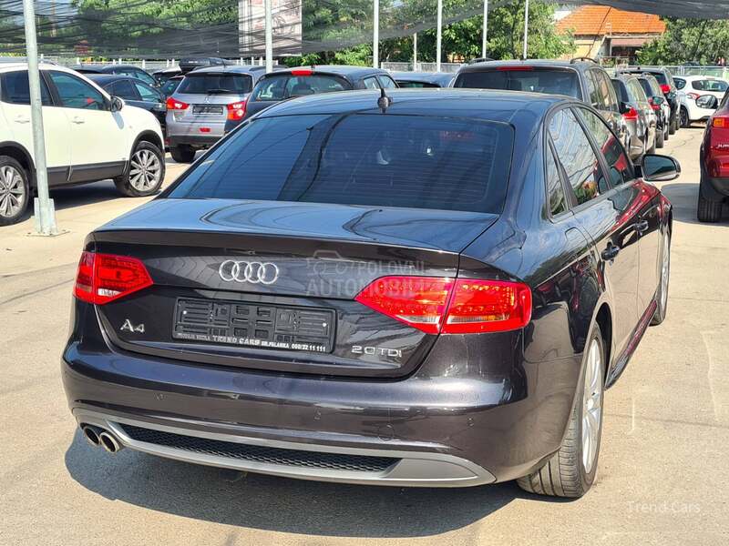 Audi A4 2.0 TDI S LINE