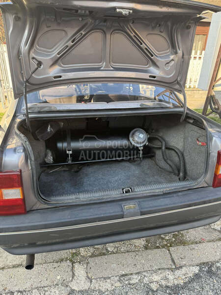 Opel Vectra A 1.6 I