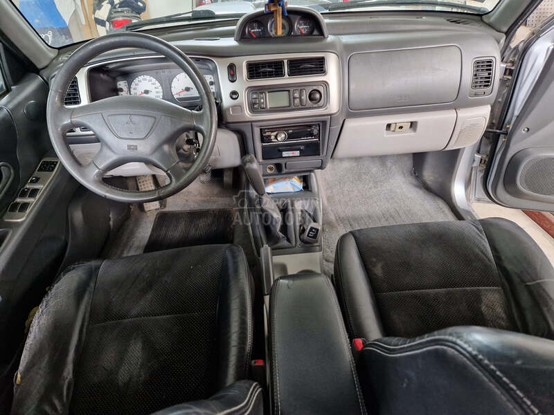 Mitsubishi Pajero Sport 