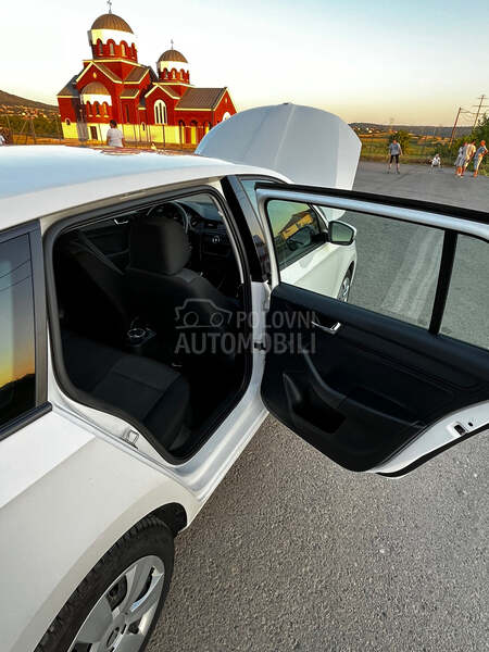 Škoda Rapid 
