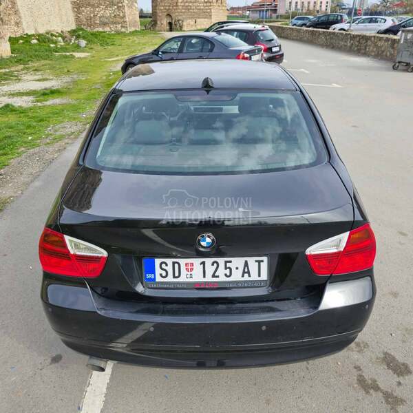 BMW 318 d