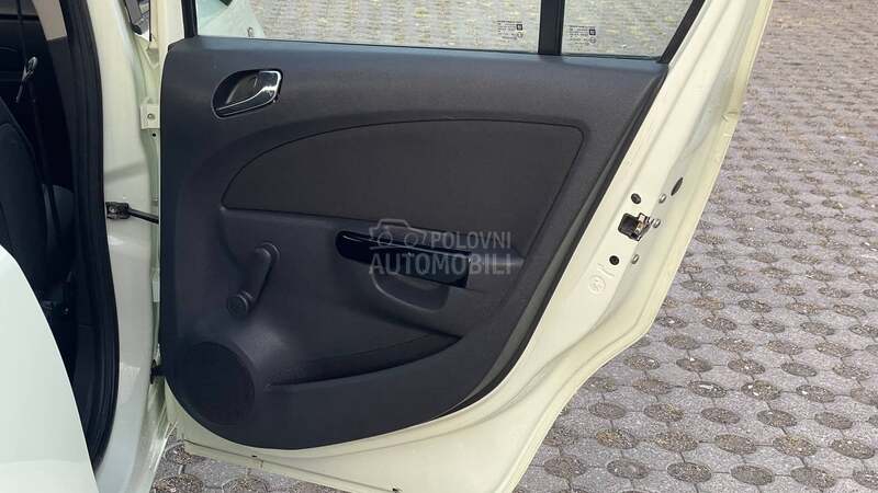 Opel Corsa D 1.3CDTi NAV/VEL SERV