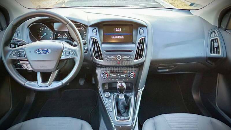 Ford Focus Titanium X