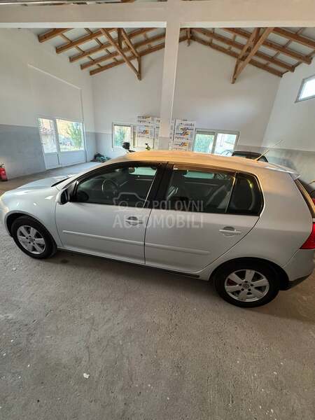 Volkswagen Golf 5 