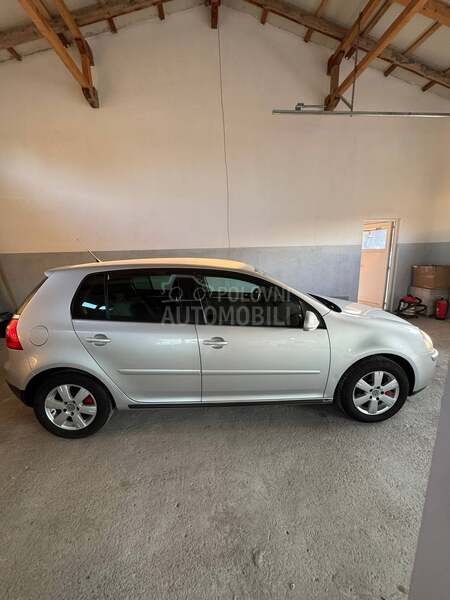 Volkswagen Golf 5 