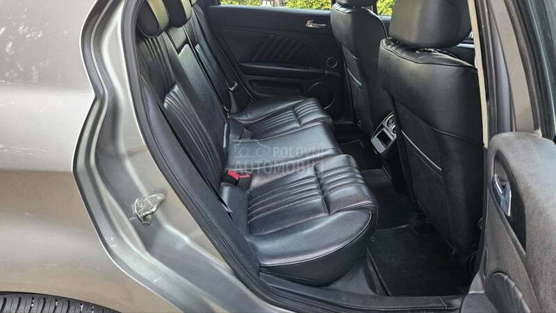 Alfa Romeo 159 2.4 EMOZIONE