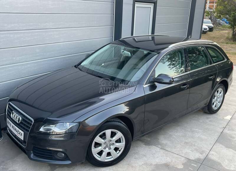 Audi A4 AUT XEN NA.VI