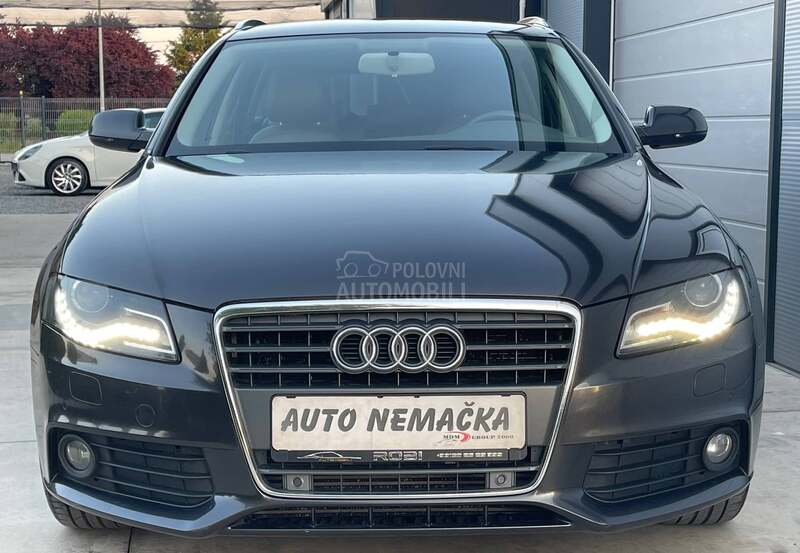 Audi A4 AUT XEN NA.VI