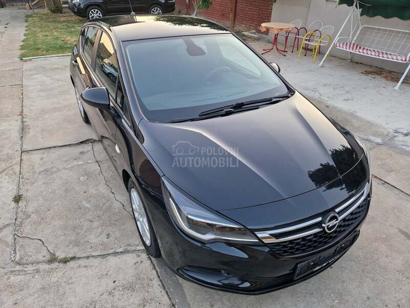 Opel Astra K 1.0 b NOV