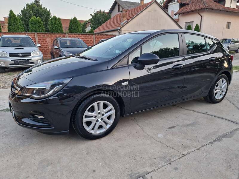 Opel Astra K 1.0 b NOV