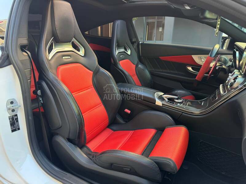 Mercedes Benz C 63 AMG 