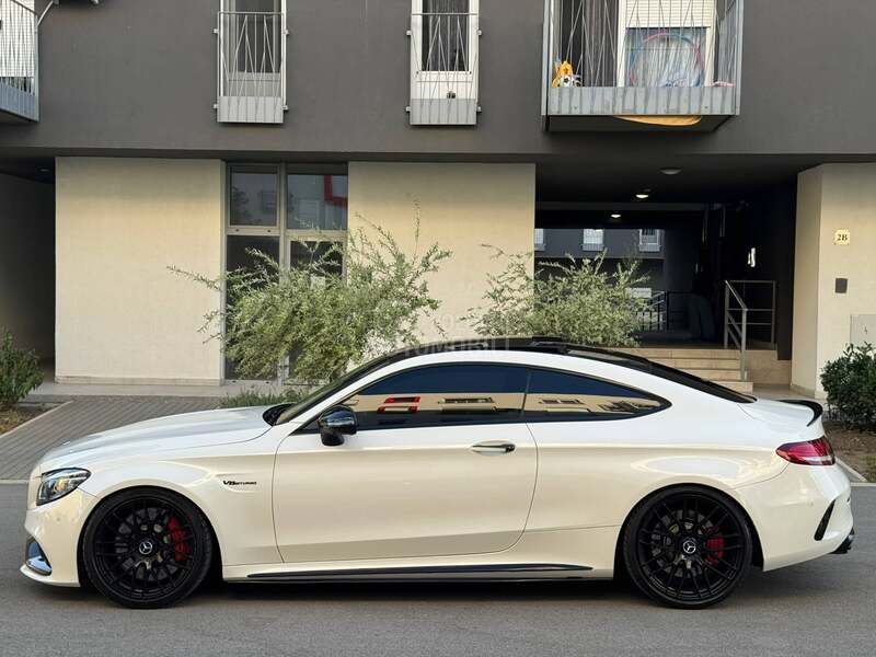 Mercedes Benz C 63 AMG 