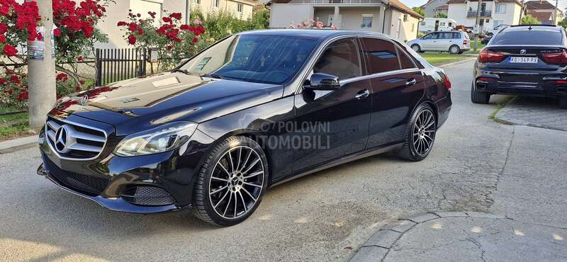 Mercedes Benz E 300 
