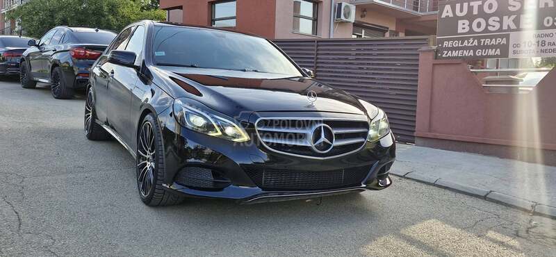 Mercedes Benz E 300 