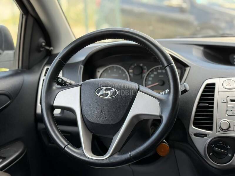 Hyundai i20 1.4 ŠVAJCARSKA