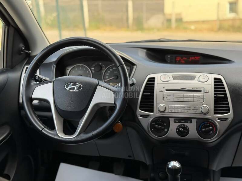 Hyundai i20 1.4 ŠVAJCARSKA